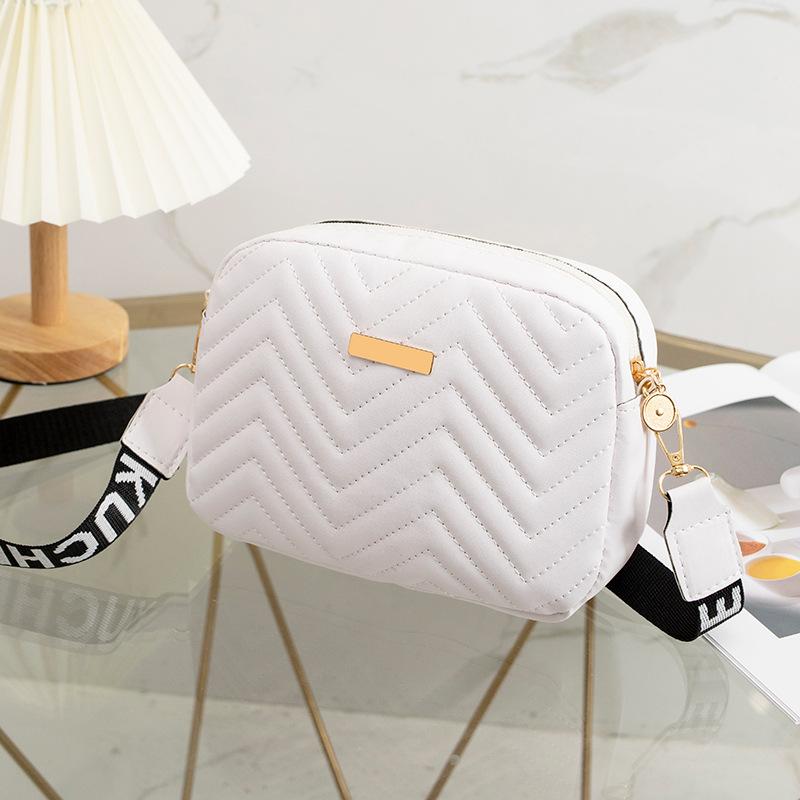 Women's Bag, New Embroidered Wavy Messenger Bag, Fashionable and Simple Long Standard Decorative Shoulder Bag, One Piece of Hair