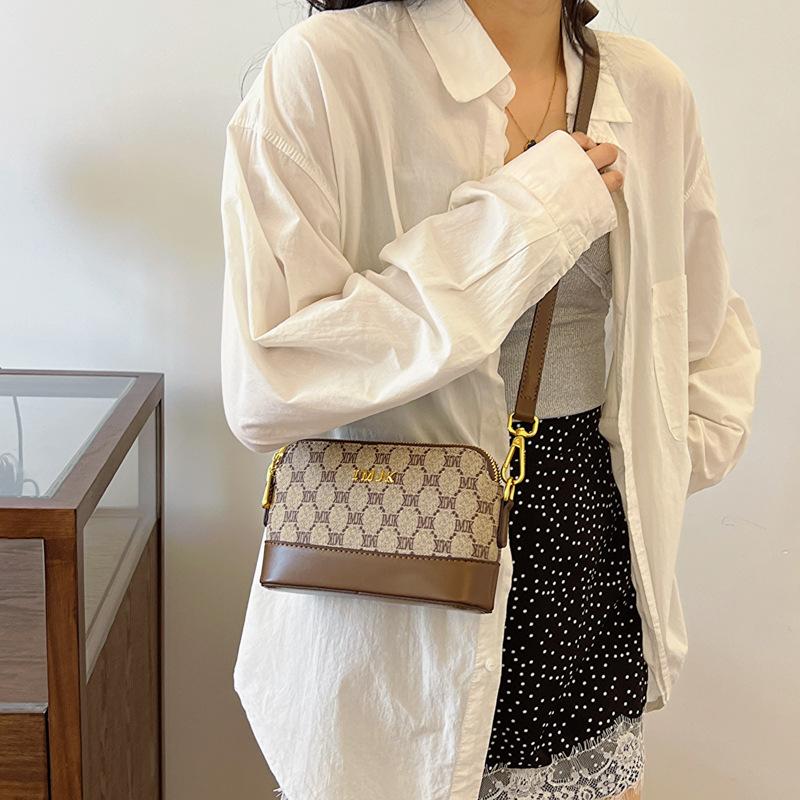 Summer new high-end fashion retro printed women's bag multi-layer mobile phone bag casual single shoulder oblique span bag tide