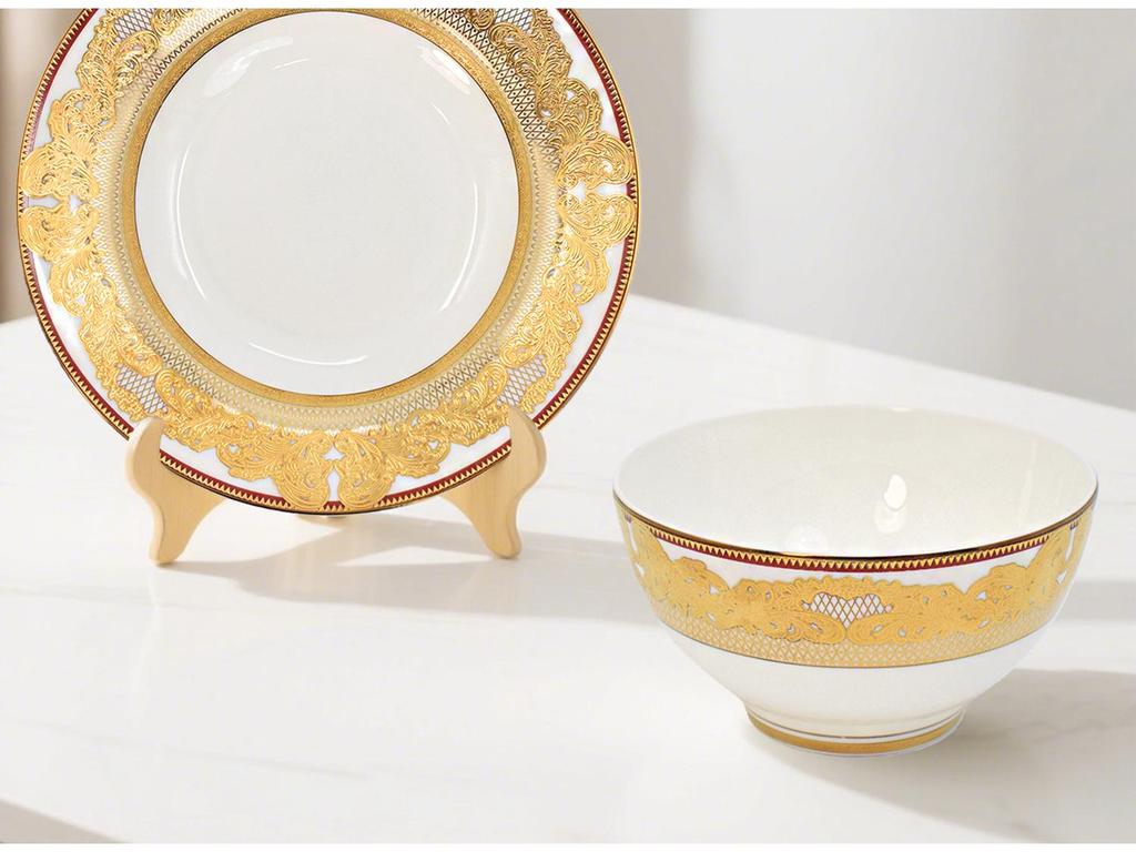 Europäisches Luxus Gold Knochenporzellan Schüssel & Teller Geschirrset