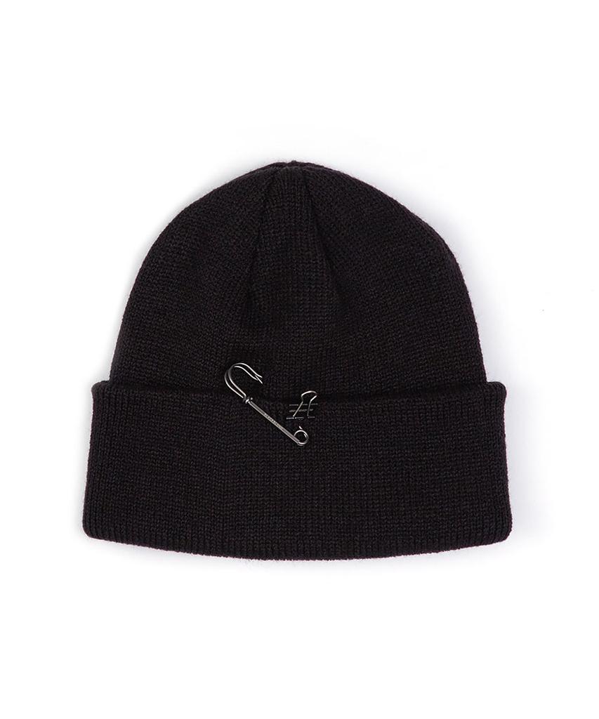 BLACKBLOND Bibbidi Maverick Patch Beanie (Black)