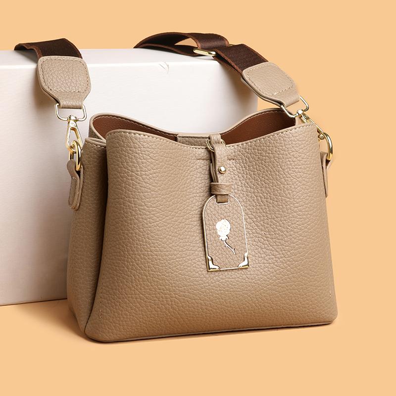 New Luxury Casual Shoulder Bag Women‘s PU Leather Crossbody Purse Large Capacity Small Bucket Tote Fashi Solid Color Handbag