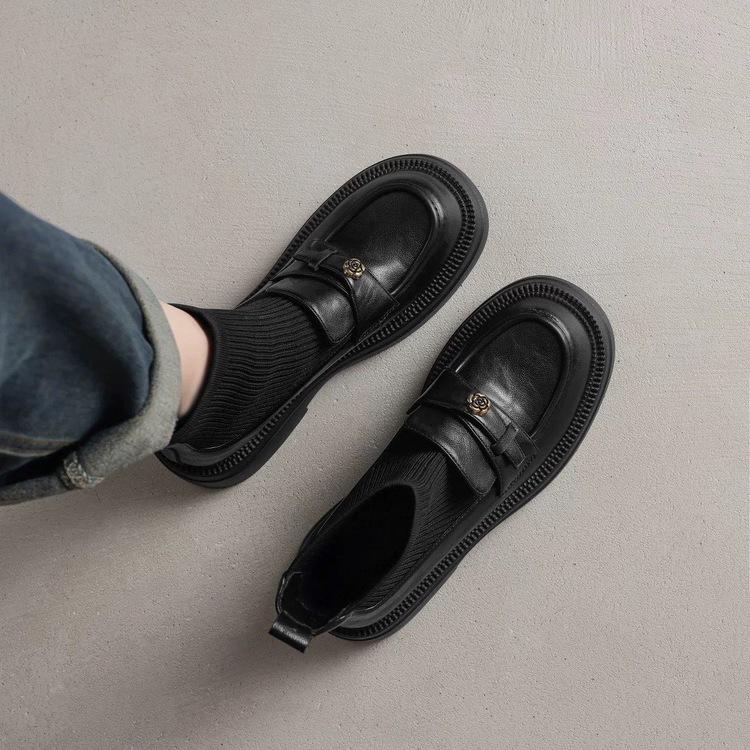 Thick-soled British short boots women's autumn and winter new camellia elastic thin boots Martin boots knitted socks boots