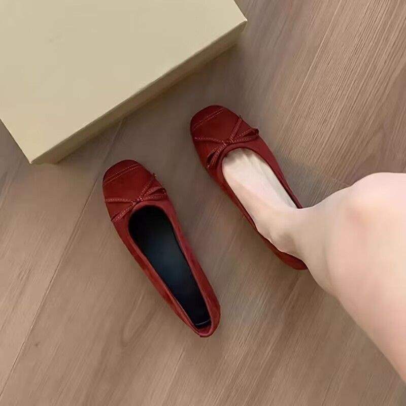 Red Ballet Single Shoes Women's 2025 New Bow Retro Evening Wind Flat Bottom Ladyshoes Square Head Shallow Mouth Grandma Shoes
