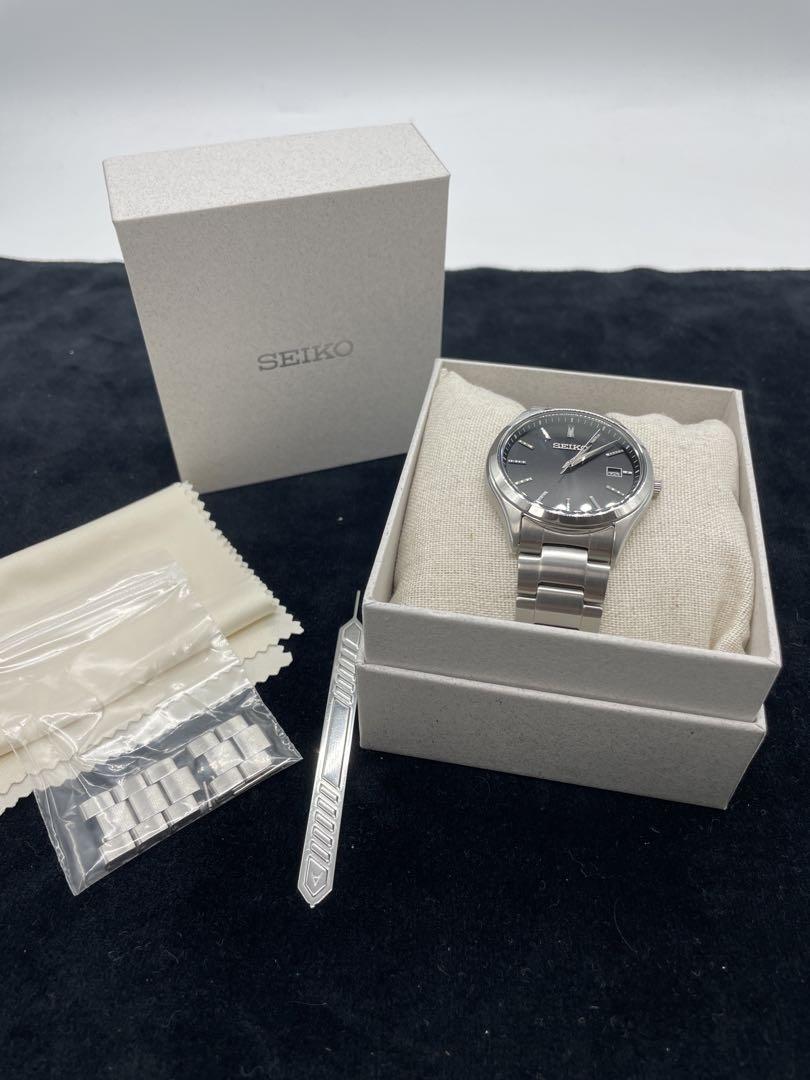 

[USED] SEIKO Solar Watch V157-0PR0 with box and links