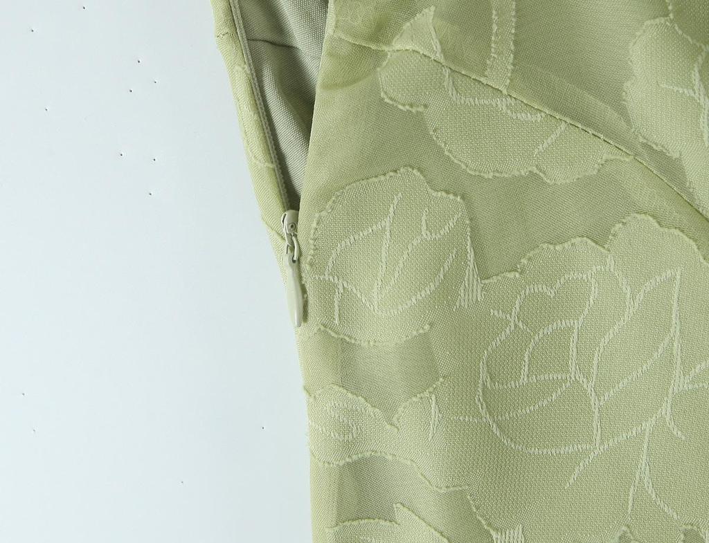 French Lace Cross-Strap Backless Summer Dress - Elegant and Slimming Waist-Cinched Design