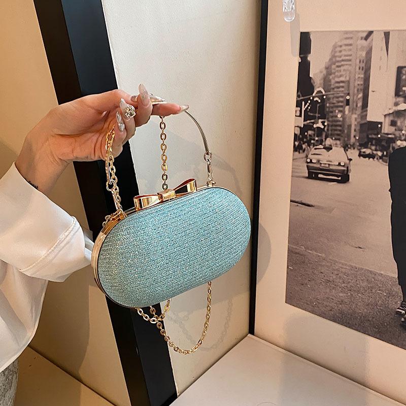 2025 new temperament fashion design single shoulder crossbody foreign style solid color retro chain portable texture crossbody bag