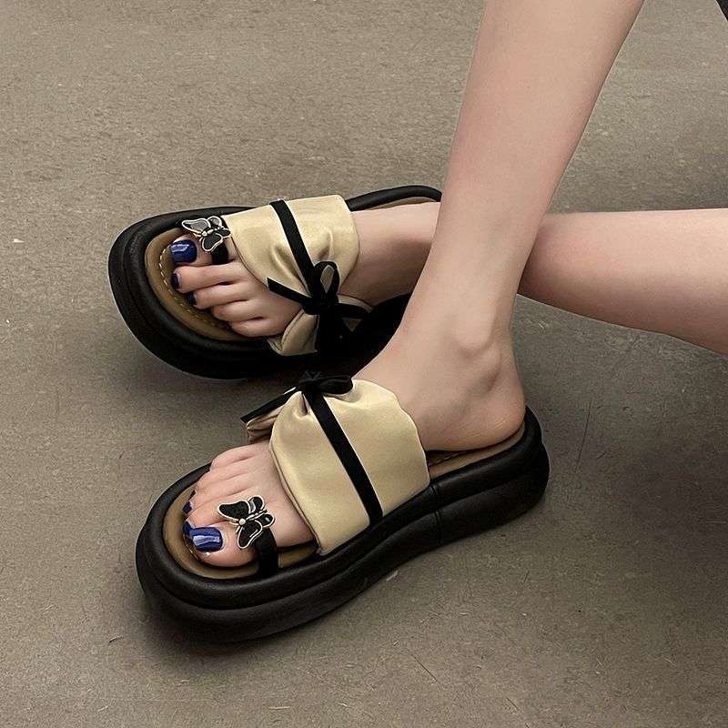 Thick bottom heightening bow toe women's outer wear in summer 2025 new fashion versatile casual beach cool slippers