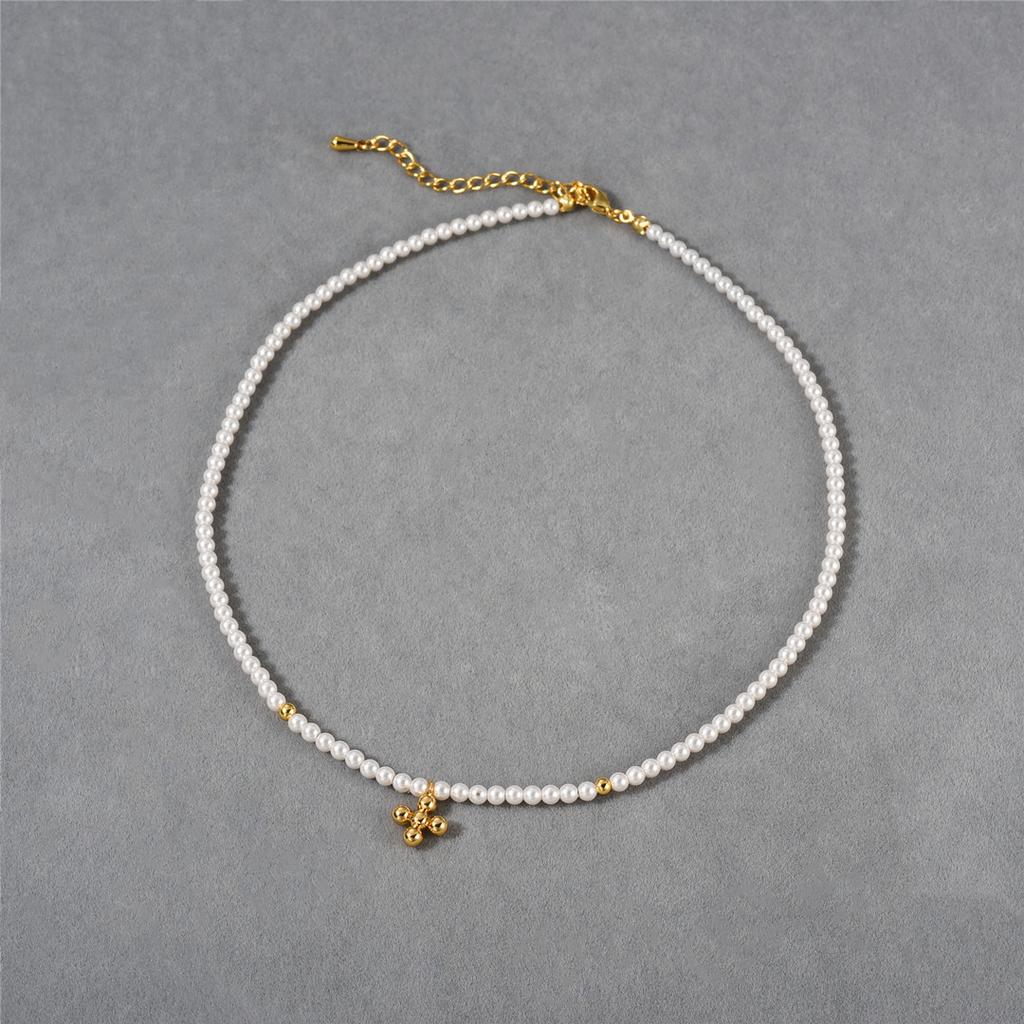 French Niche Soft And Beautiful Simple And Compact Commuter Imitation Pearl Cross Pendant Temperament Short Necklace Collarbone Chain Women