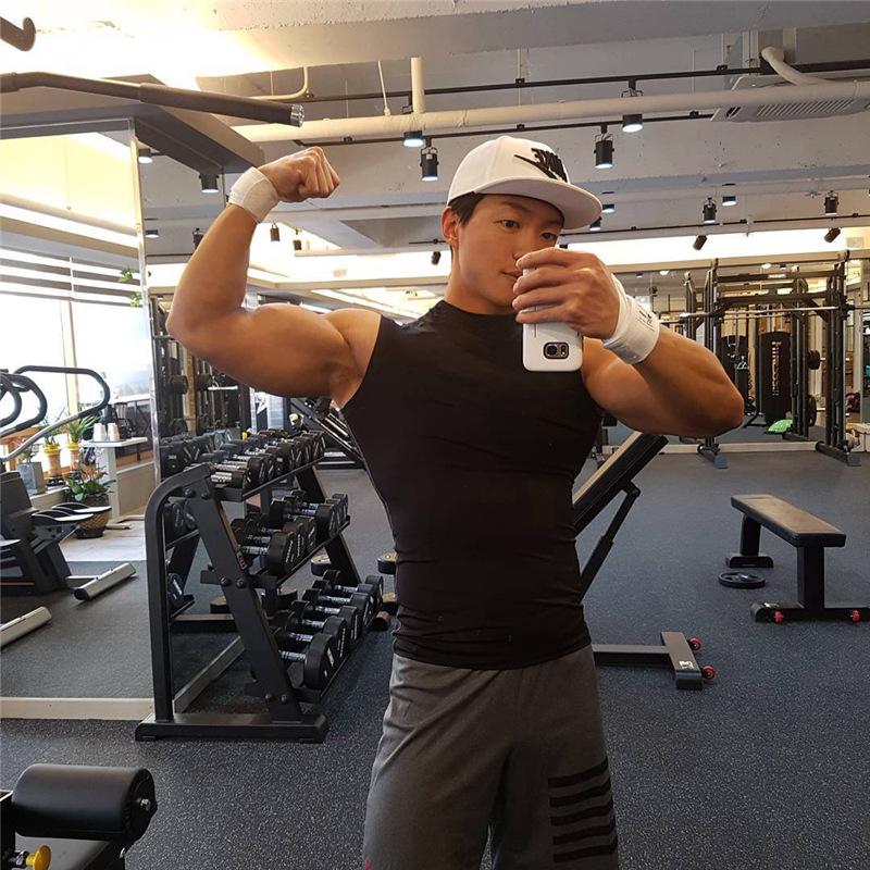 Men's Quick-Dry Sleeveless Sports Tank Top - Super Elastic Fitness & Running Vest