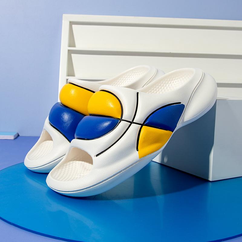 FashionMen Trend Slippers Summer EVA Soft Bottom Light Beach Shoes Male Suitable Outdoor Slipper Adult Non-Slip Flip Flop Men Slippers