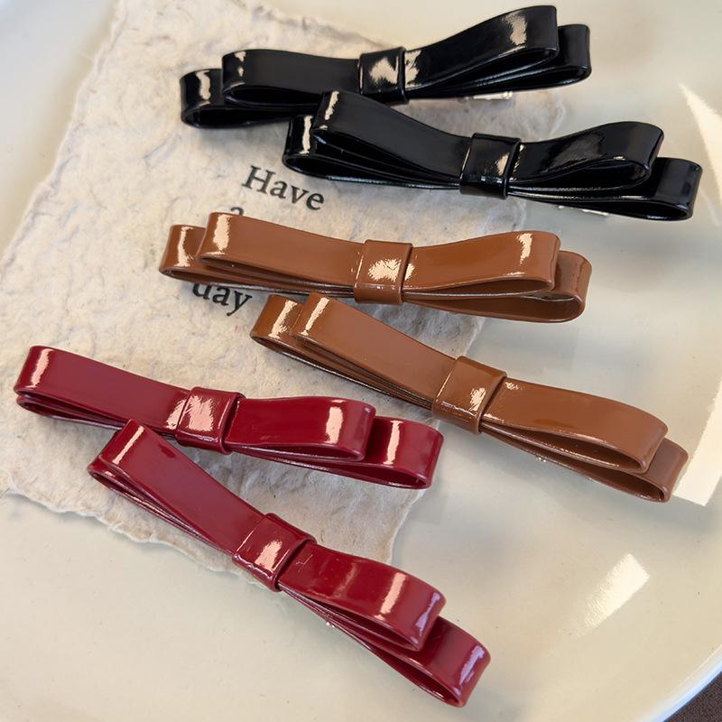 Retro Glossy Leather Bow Hair Clips Headband Bangs Clip For Woman Girls Simple Sweet Hairpins Barrettes Fashion Hair Accessories