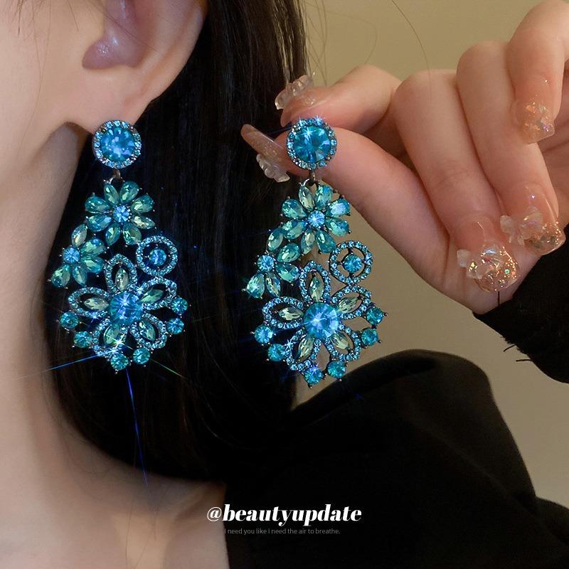 Silver needle blue diamond-encrusted flower earrings exaggerated design retro earrings new fashion light luxury temperament earrings wholesale