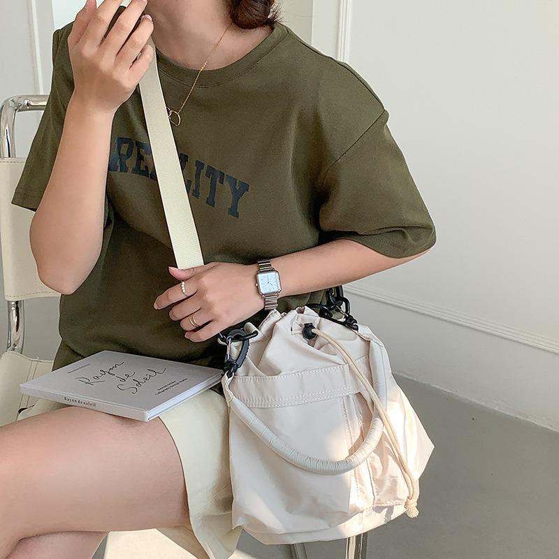 Bag Women's Bag Drawstring Folded Shoulder Crossbody Bag Large Capacity Casual Versatile Lightweight Portable Nylon Bucket Bag Women's