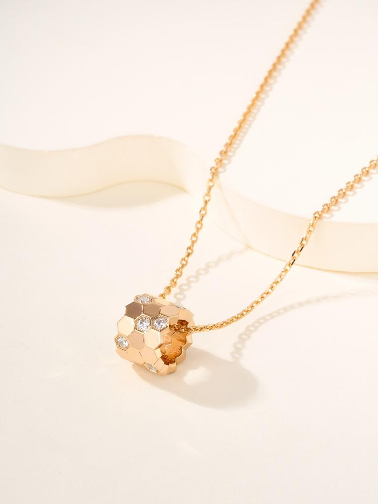 Honeycomb Two-Color Necklace High-quality Color Separation and Electroplating Gifts Women and Men Affordable Luxury
