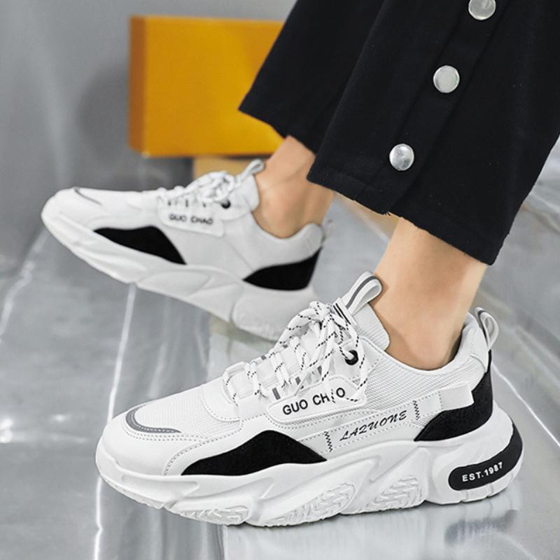 Fashion 2024 New Summer Mesh Breathable Comfortable Men Casual Sneakers Thick Bottom Men Vulcanized Shoes Popular Lace Up Running Shoes