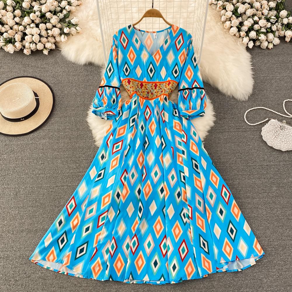 

RUGOD Тонкое платье А-силуэта с v-образным вырезом на талии и принтом Свободное длинное платье