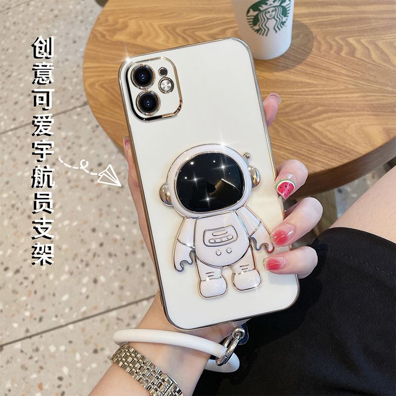 Astronaut bracket is suitable for Apple 17 mobile phone case electroplating all-inclusive soft case iPhone16 folding bracket with bracelet.