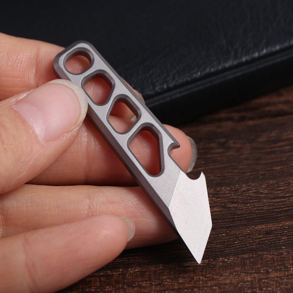 Easy To Use 55mm Mini Pry Bar TC4 Titanium Alloy Portable Bottle Opener Multipurpose Durable Keychain Pendant Open Delivery Tool