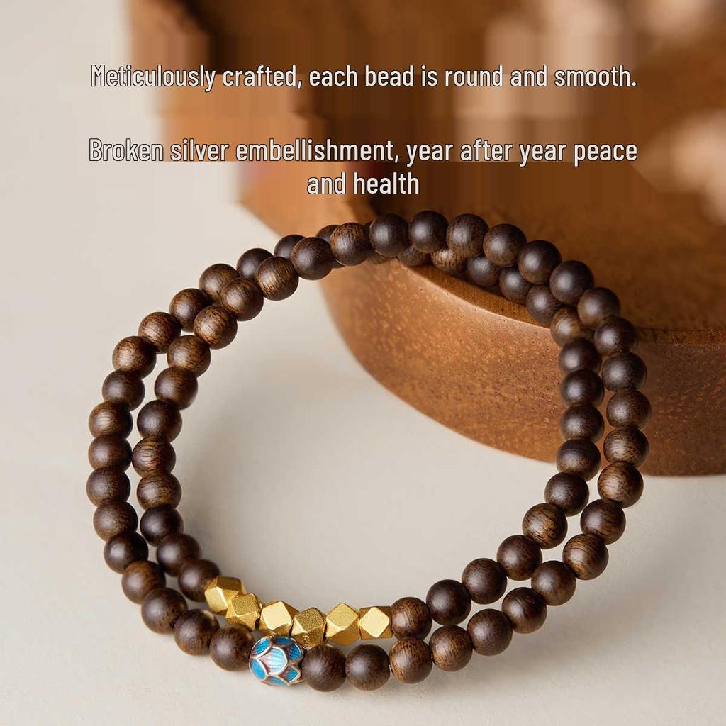 Chinese Green Sandalwood Peach Blossom Rosary: Love-Attracting Retro Buddhist Beads Jewelry