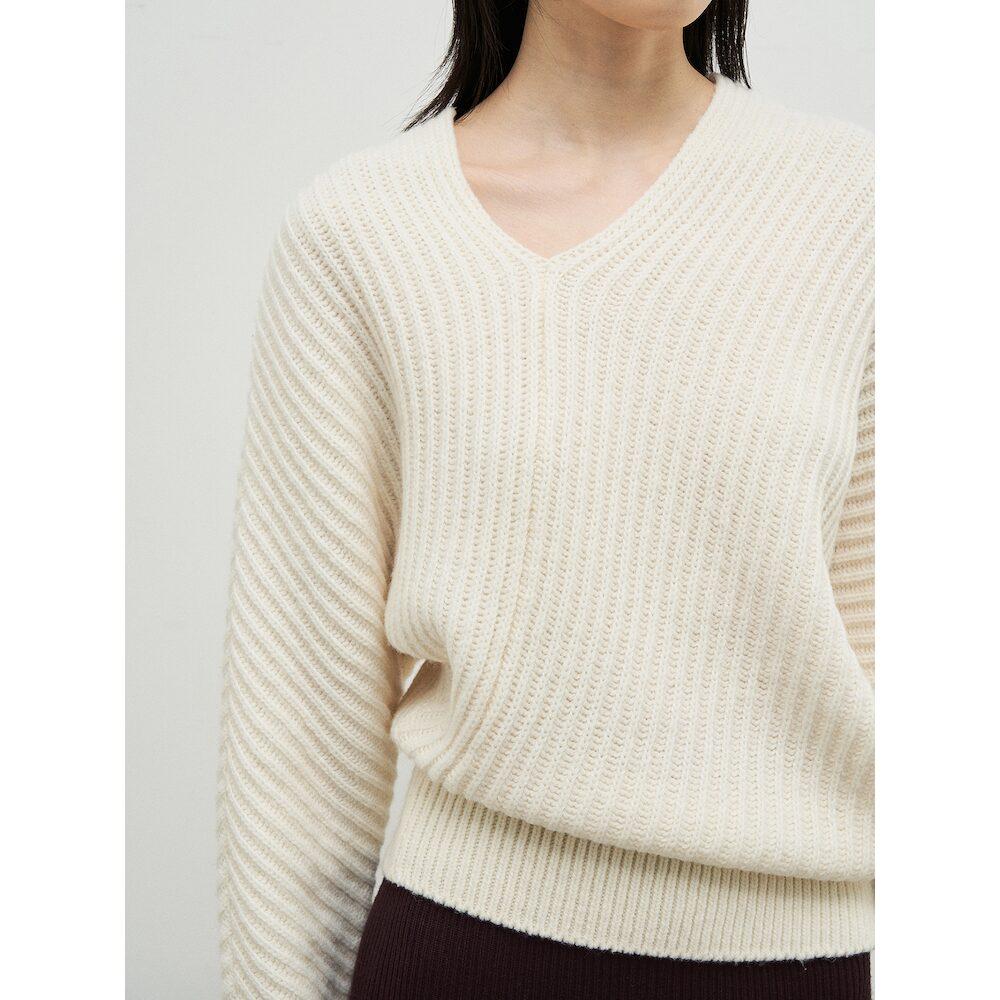 Anggae Paddies Asymmetric Pullover Ivory