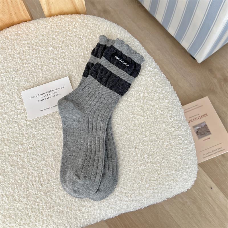 

Domi Lace Mid-Calf Socks: Women s Sweet Japanese Style with Letter Fabric Label and Bubble Cuff