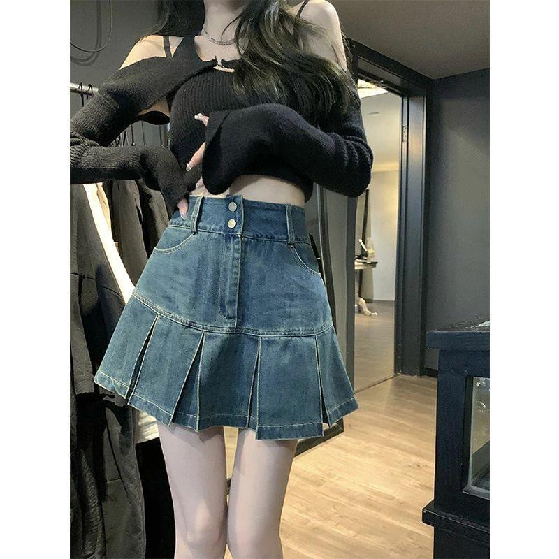 High Waist Pleated Denim Skirt With Button Detail For Summer Casual Wear
