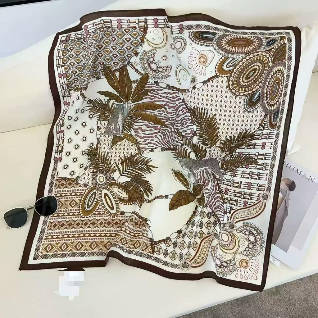 68Cm Jungle Animal Printed Scarf Women'S Spring And Summer Thin Imitation Silk Scarf Retro Versatile Headscarf Shawl