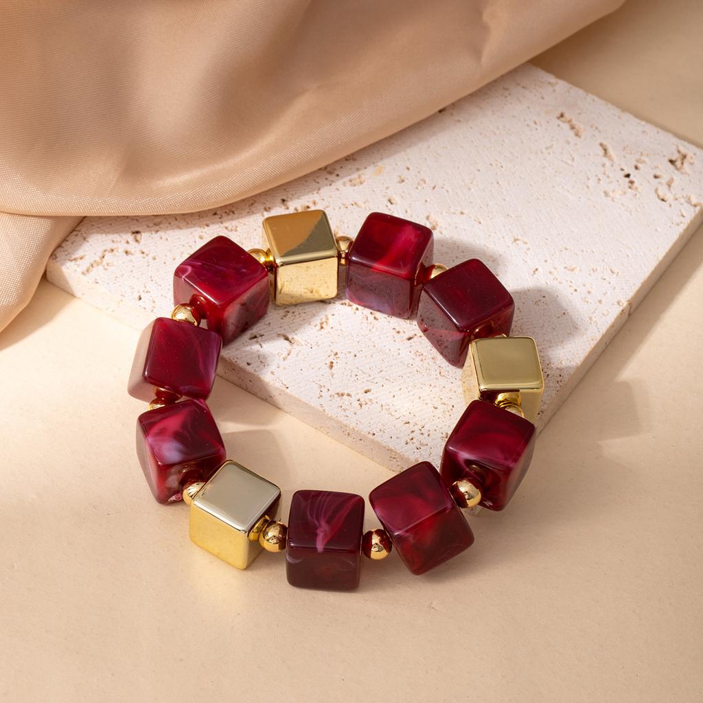 Personalized Niche Design Retro Style Irregular Geometric Square Acrylic Beaded Bracelet