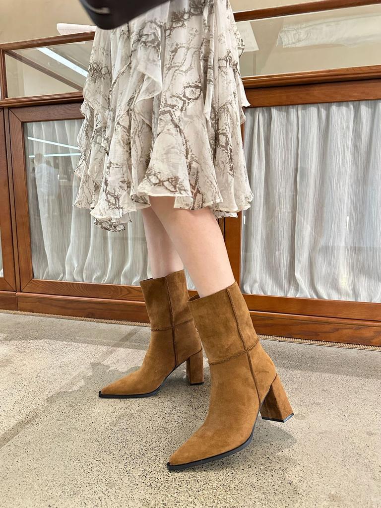 2025 autumn and winter new pointed thick heel high heel temperament French fashion women's short boots suede temperament women's boots