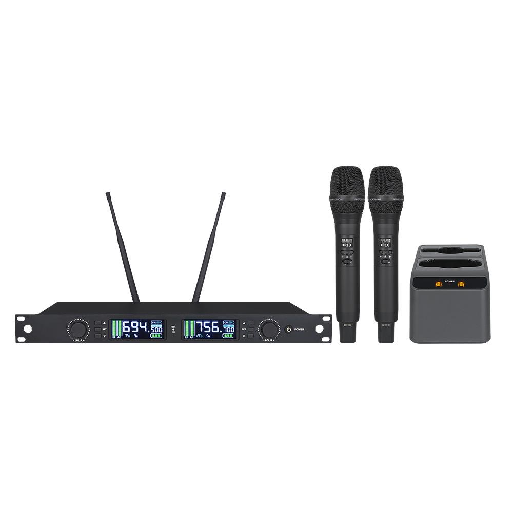 Professional Wireless Dynamic Microphone with Magnetic Charging Base
