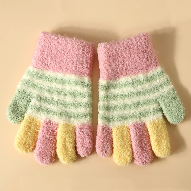 

Cartoon Whale Car 6-12 Years Old Winter Knitted Gloves Elastic Thickend Five-finger Gloves Fashion Cute Kids Gloves Boys Girls