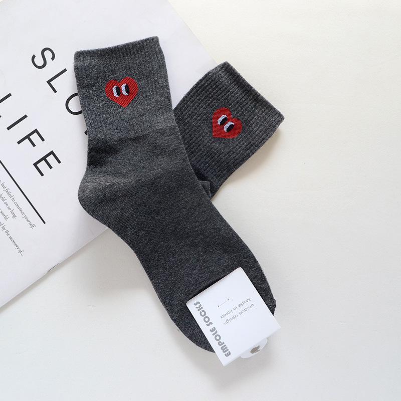 

Женские носки до середины икры с сердечками в глазах - Корейская осенне-зимняя мода, повседневные носки One Size