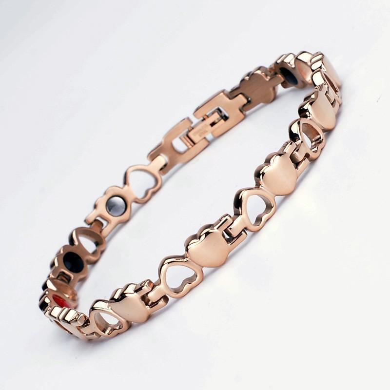 18K Gold Vacuum Plated Adjustable Titanium Steel Heart Cutout Charm Bracelet Women Stylish Minimalist Jewelry