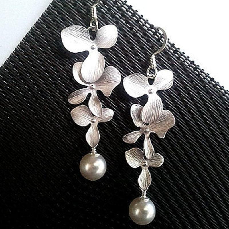 Fashion Petal Necklace and Earrings Set