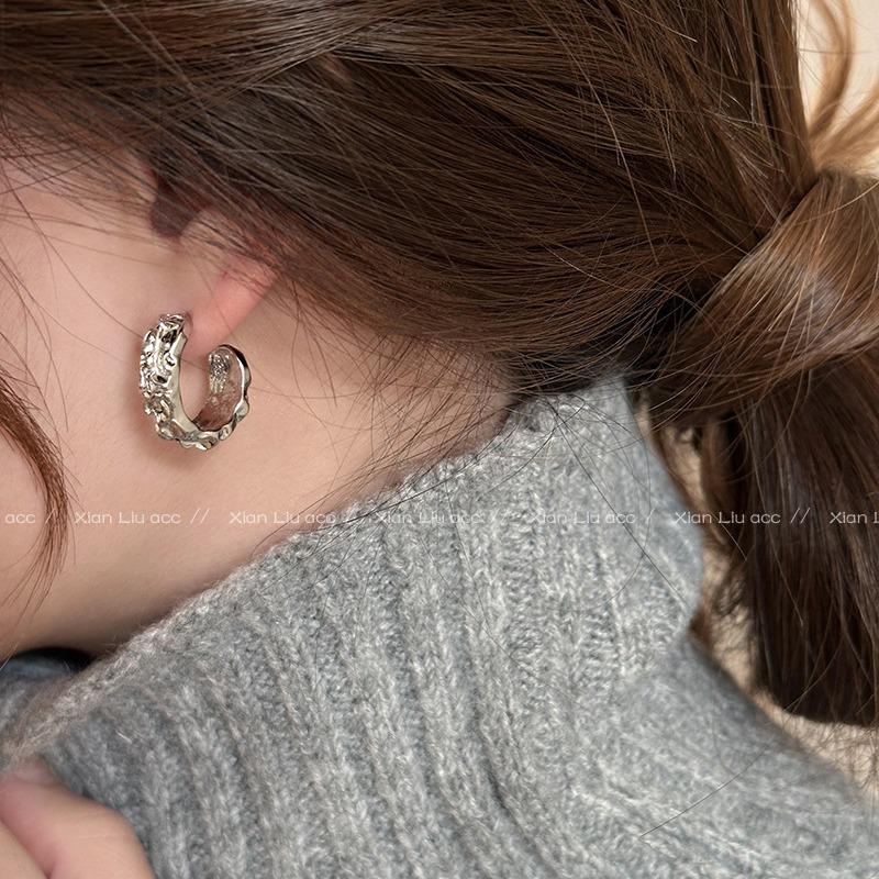 Cercei neregulați din aur la modă 2025: Design de nișă, de înaltă calitate, la modă pentru femei