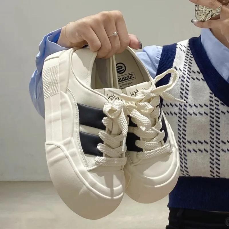 Moda 2024 Nowe Damskie Stabilne Sneakersy na Wysokiej Platformie z Grubą Podeszwą Modne Wiosenno-Jesienne Wulkanizowane Buty Sznurowane