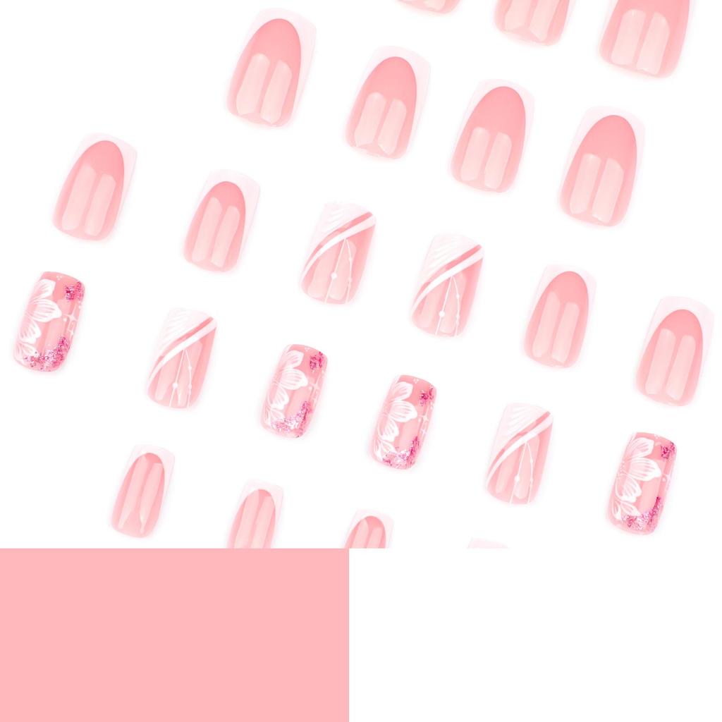Nail art 3D cu dungi diagonale: Tips Medii Scurte Pătrate cu Design Floare Albă