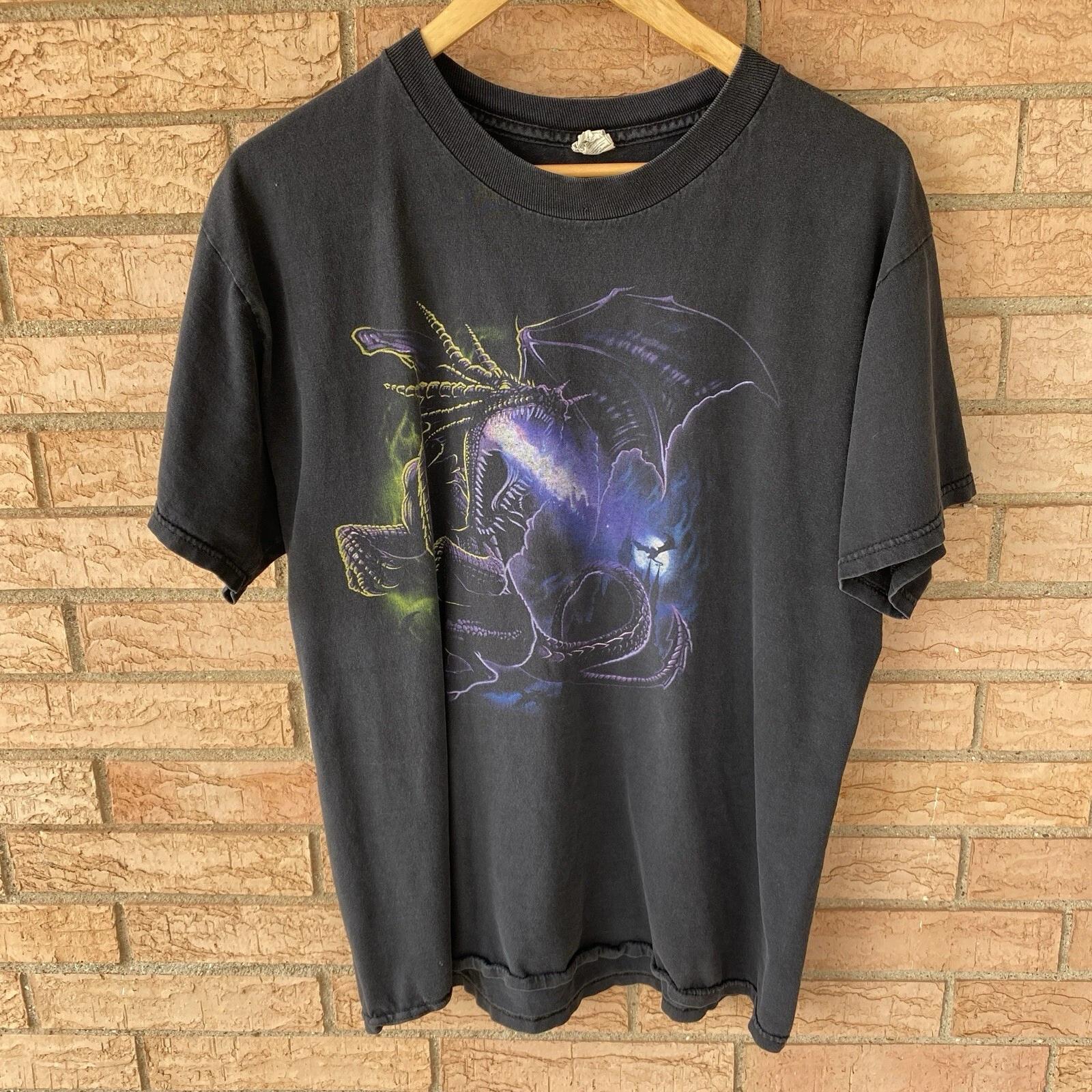 

distressed Y2K Dragon Fighting T-Shirt Fantasy Punk Grunge Mall Goth Emo size L S