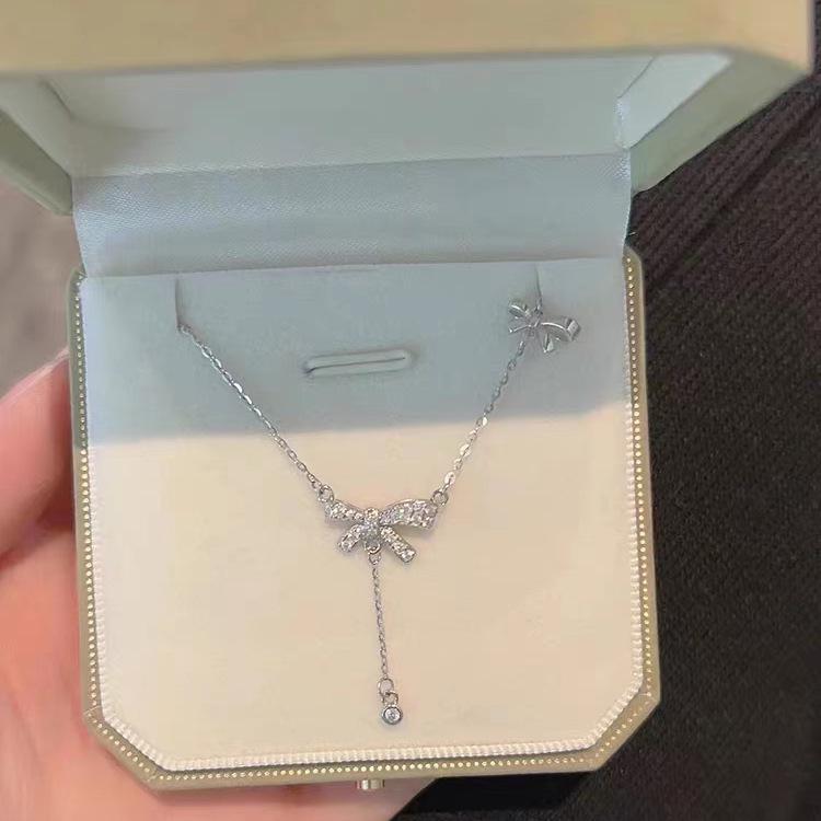 

Ожерелье из стерлингового серебра 925 пробы с бантом и кисточкой из циркония - Элегантная легкая роскошь, подвеска-цепочка для ключиц для женщин 925 Silver