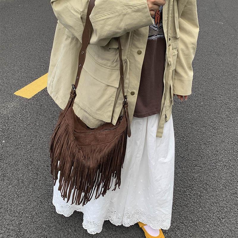 Casual small bag women's new fringed armpit bag commuter shoulder bag portable autumn new tote bag