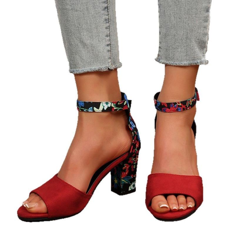 New Large-sized Chunk-heeled Women's Shoes with Buckles and High-heeled Sandals