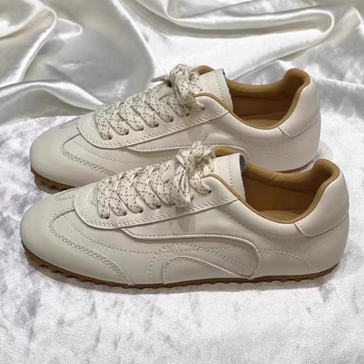 Soft to cry soft-soled German training shoes women's lightweight flat-bottomed thin leather 2025 summer thin sports Forrest Gump shoes