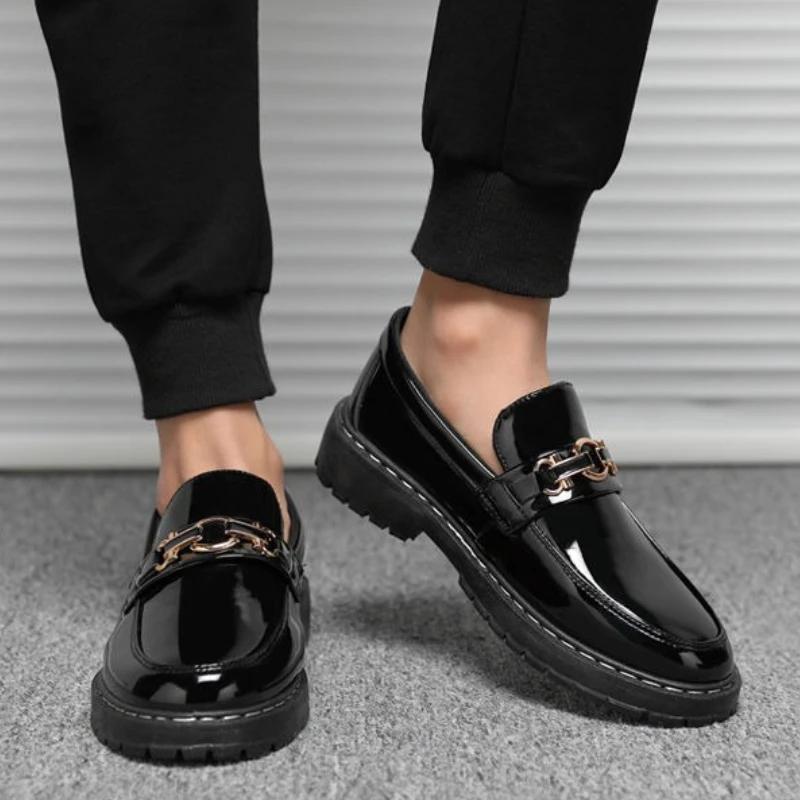Helle Herren Lederschuhe Weich Niedrig geschnitten Gesellschaftlich Im Angebot Mode 2026 Schuhangebot Neuer Slip-on Trend Männlicher Freizeitschuh