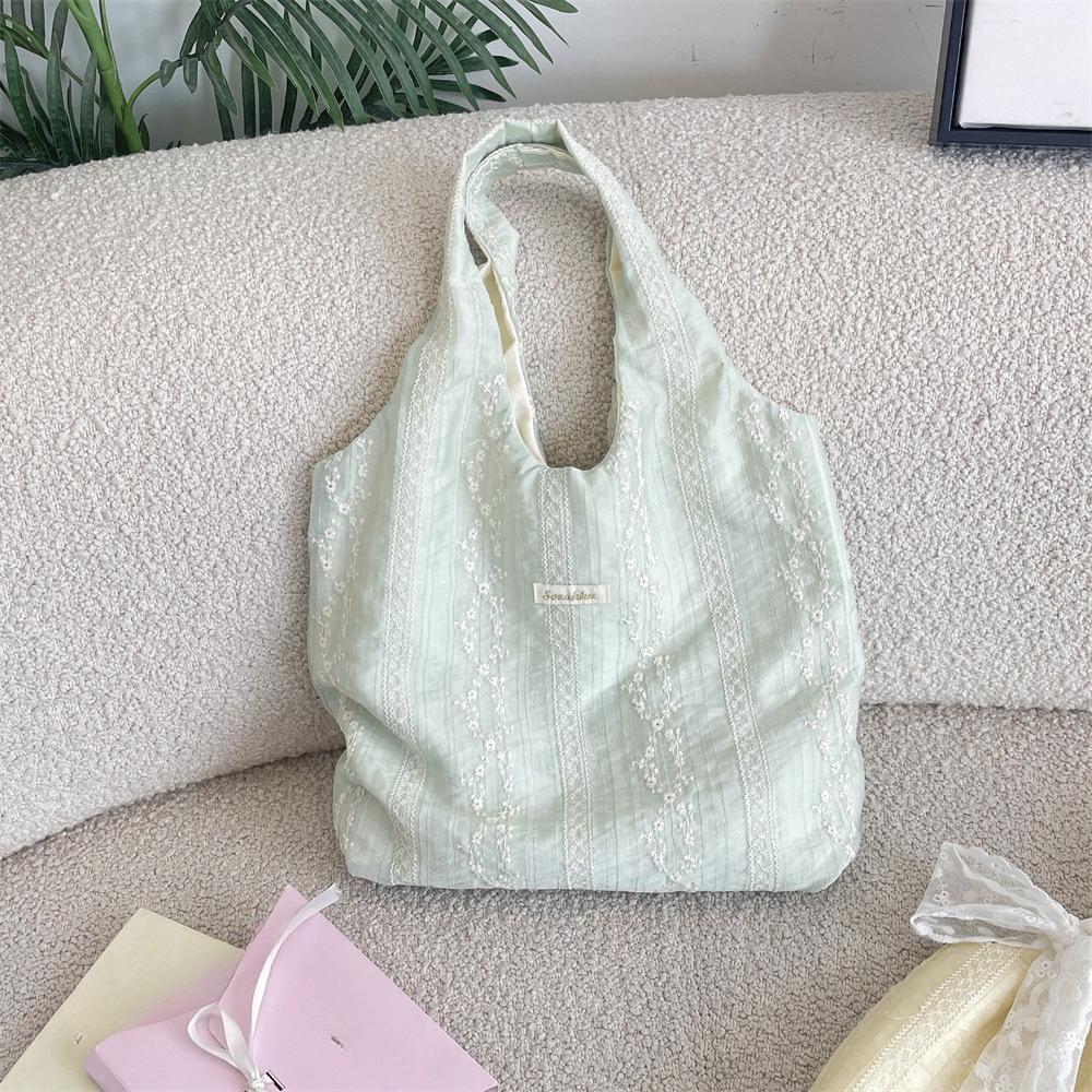 Women Floral Embroidered Shoulder Bag Fashion Casual Large Capacity Tote Bag Eco Shopping for Daily Use