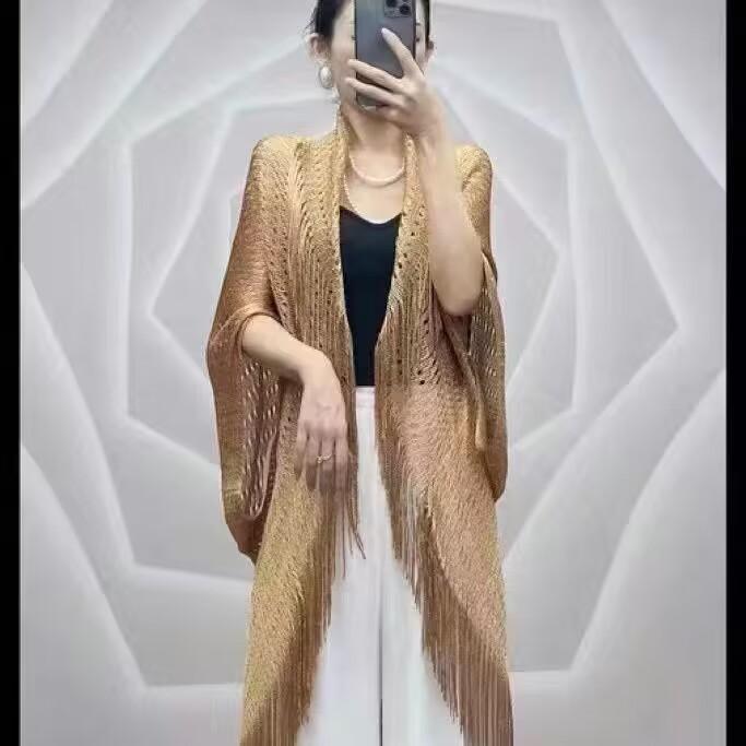 European-Style Gold Silk Split Shawl Women'S Thin Dinner Dress With Decorative Fringe Hollow-Out Sunscreen Scarf