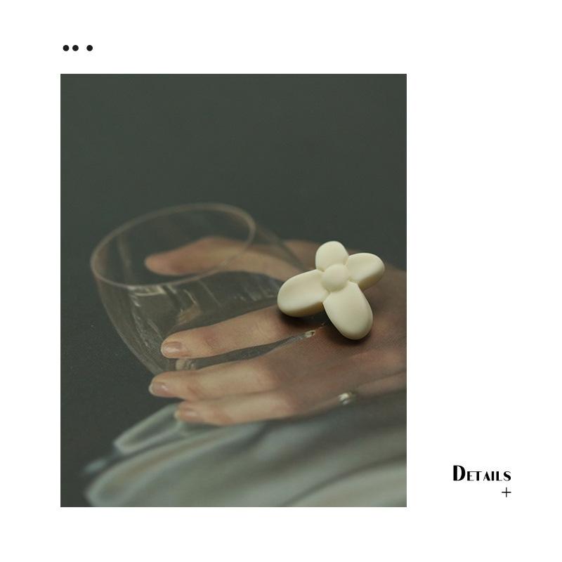 Xiaoxiang Simple Style Four-Leaf Clover Button Butterfly Suit Decorative Buttons Tweed Jacket Coat Button Women