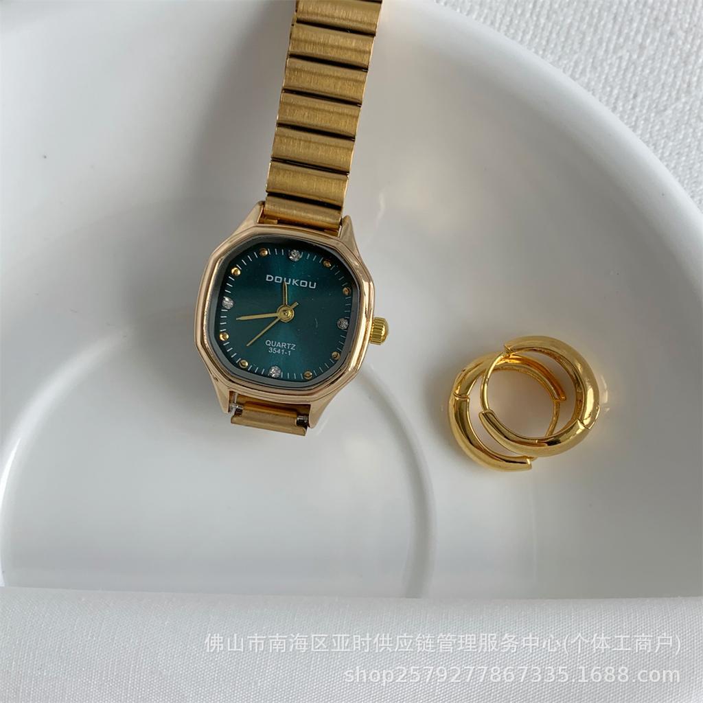 South East Asia Square Dial Simple Scale Watch Popular Fashion Watch Price
