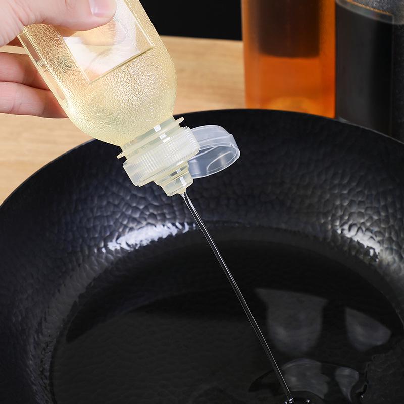 Plastic Kitchen Squeeze Bottle for Oil, Vinegar, or Soy Sauce Dispenser