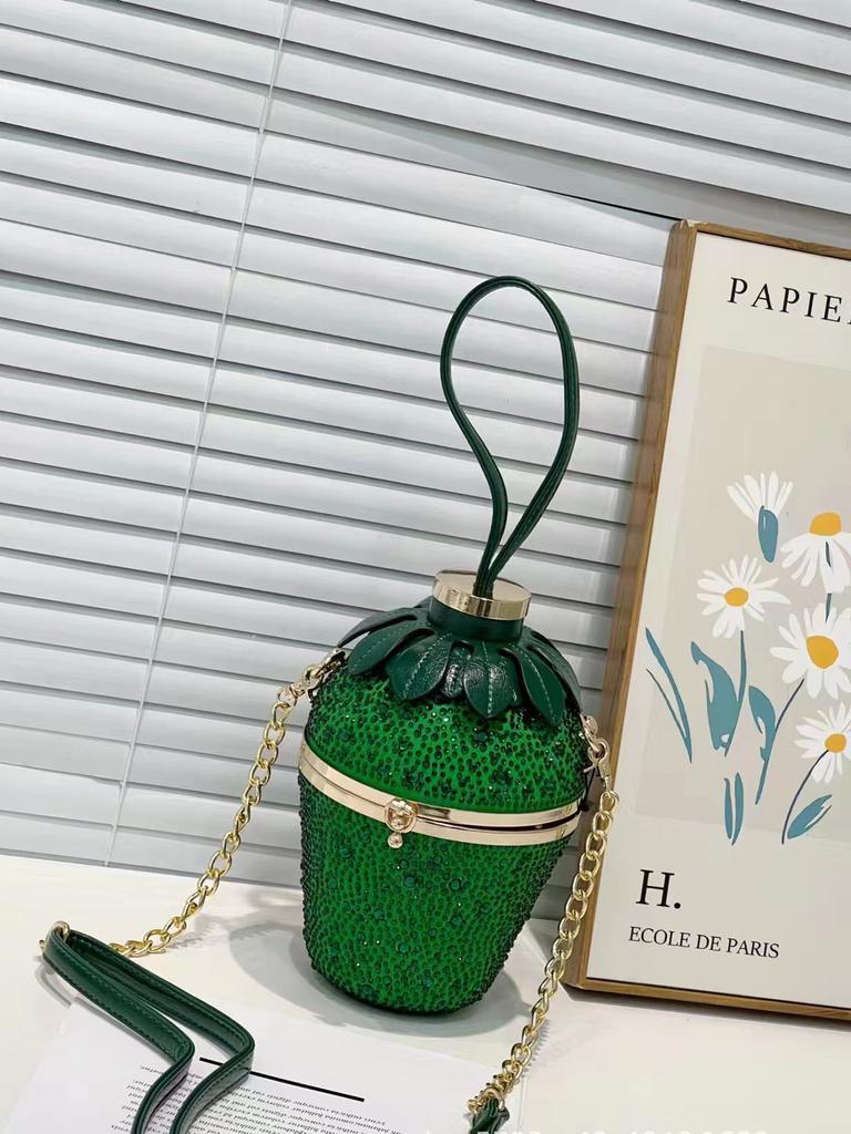 Süßes Erdbeer-Design Abend-Clutch-Tasche Handtasche Luxuriöse Strass-Umhängetasche Diamanten Kristall Hochzeits-Geldbörsen Crossbody-Taschen