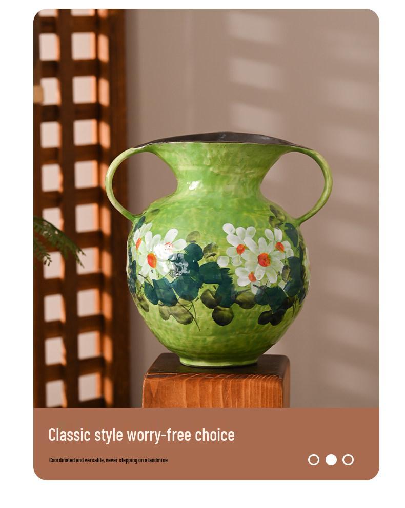 Hand-Painted Jingdezhen Ceramic Vase for Flower Arrangements in Living Rooms, Hotels, and B&Bs.
